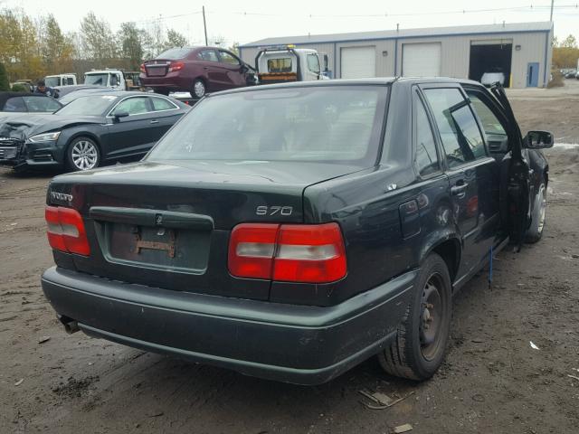 YV1LS5576W2537571 - 1998 VOLVO S70 BLACK photo 4