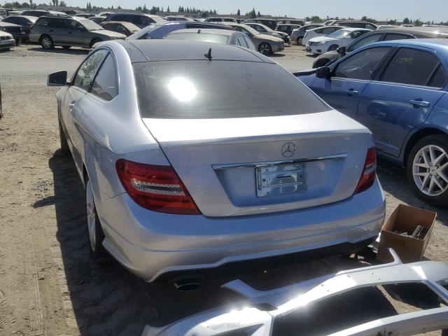 WDDGJ4HB8DG031850 - 2013 MERCEDES-BENZ C 250 SILVER photo 3