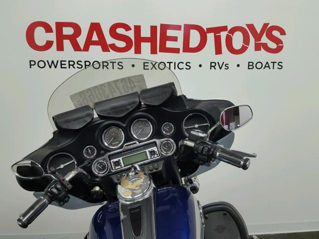 1HD1FCW186Y610516 - 2006 HARLEY-DAVIDSON FLHTCUI BLUE photo 8