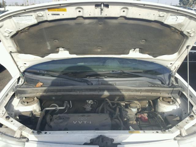 JTLKT324564101686 - 2006 TOYOTA SCION XB Ақ фото 7