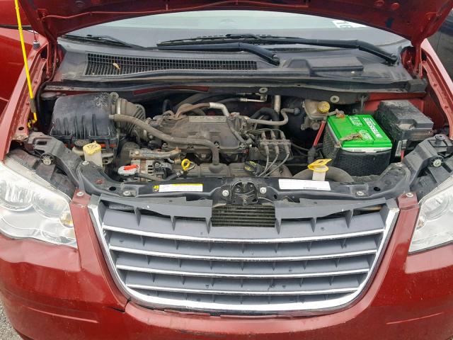2A8HR54P88R635443 - 2008 CHRYSLER TOWN & CTY RED photo 7