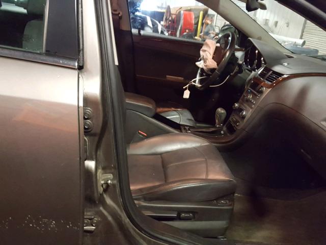 1G1ZE5E00A4128465 - 2010 CHEVROLET MALIBU LTZ 灰色 照片 5