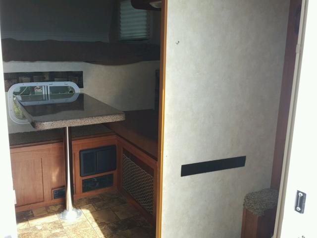 A770SLT2133416 - 2014 TRAV TRK CAMPER WHITE photo 6