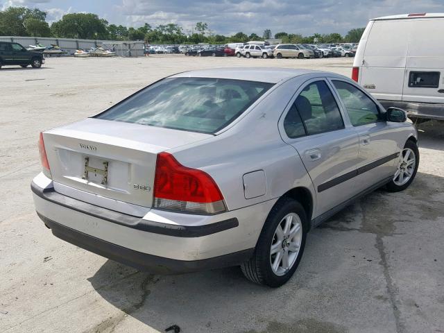 YV1RS61R122143073 - 2002 VOLVO S60 SILVER photo 4