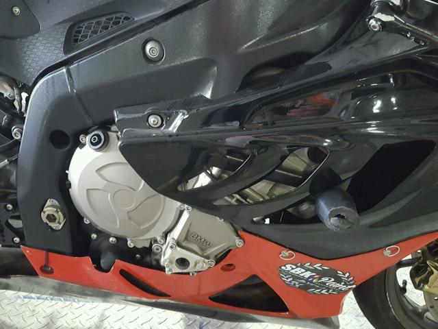 WB1051701AZV40996 - 2010 BMW S 1000 RR RED photo 7