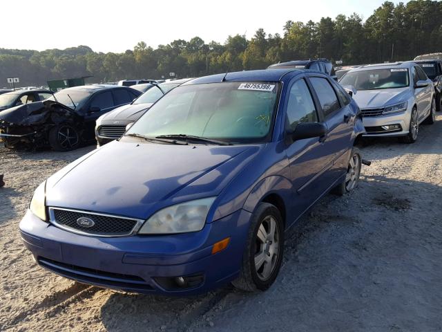 1FAFP34N15W234252 - 2005 FORD FOCUS ZX4 BLUE photo 2