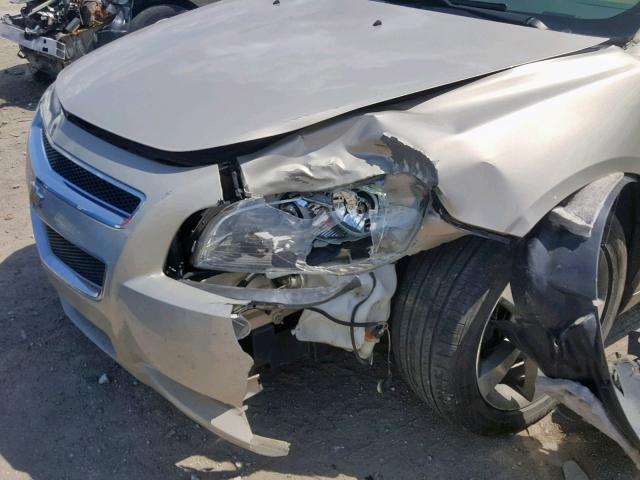 1G1ZC5E09CF296778 - 2012 CHEVROLET MALIBU 1LT 金色 照片 9