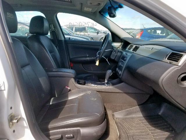 2G1WD58C769173726 - 2006 CHEVROLET IMPALA SUP 白色 照片 5