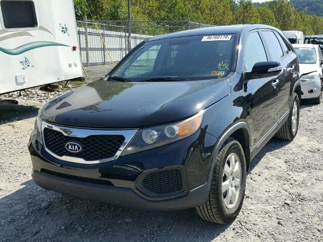 5XYKT3A13BG138038 - 2011 KIA SORENTO BA BLACK photo 2