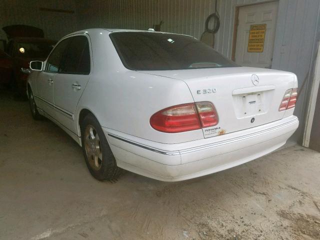 WDBJF65J02B465522 - 2002 MERCEDES-BENZ E 320 WHITE photo 3