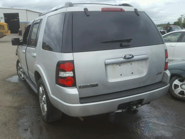 1FMEU7FE2AUA76783 - 2010 FORD EXPLORER L GRAY photo 3