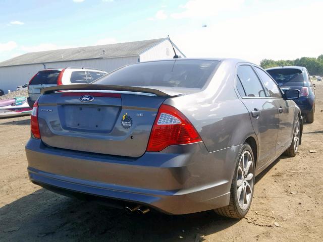 3FAHP0HA7BR250453 - 2011 FORD FUSION SE GRAY photo 4