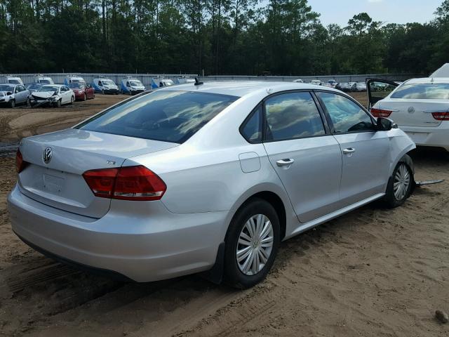 1VWAS7A37FC038507 - 2015 VOLKSWAGEN PASSAT S SILVER photo 4