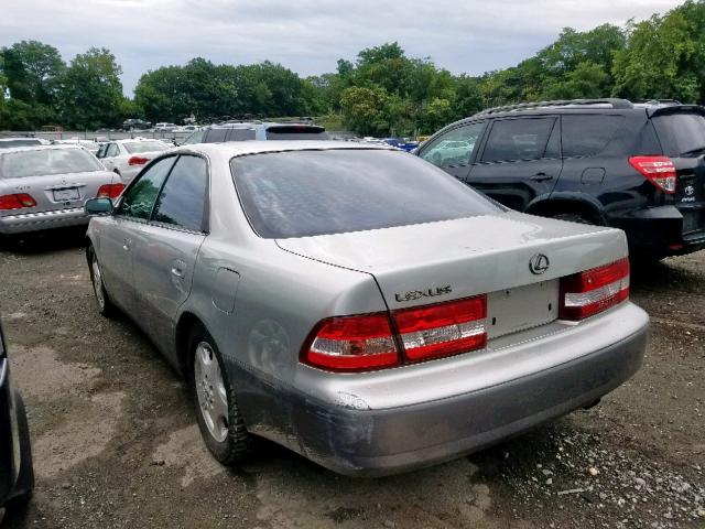 JT8BF28G7Y0279042 - 2000 LEXUS ES 300 SILVER photo 3