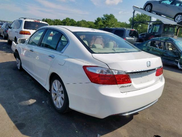 1HGCR2F84FA052473 - 2015 HONDA ACCORD EXL WHITE photo 3