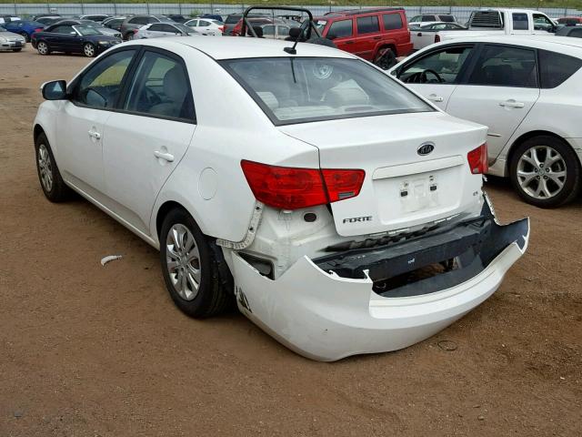 KNAFU4A21A5066175 - 2010 KIA FORTE EX WHITE photo 3