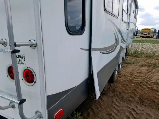 4X4FSAL257J021755 - 2007 FORR SANDPIPER WHITE photo 9