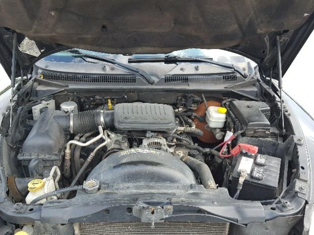 1D7HE48K55S292912 - 2005 DODGE DAKOTA QUA BLACK photo 7