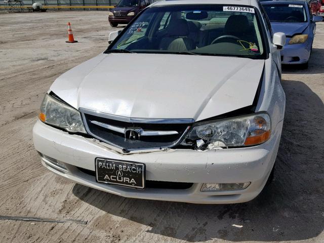 19UUA56682A036539 - 2002 ACURA 3.2TL WHITE photo 9