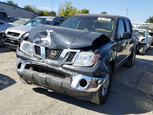 1N6AD0ER8AC426936 - 2010 NISSAN FRONTIER C GRAY photo 2