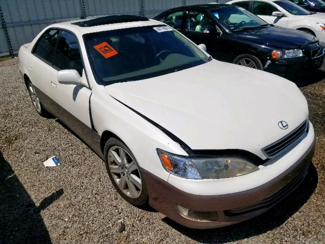 JT8BF28G4Y5083711 - 2000 LEXUS ES 300 WHITE photo 1