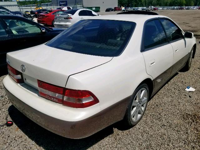 JT8BF28G4Y5083711 - 2000 LEXUS ES 300 WHITE photo 4