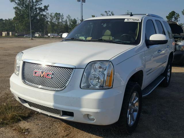 1GKFK032X9J100443 - 2009 GMC YUKON DENA WHITE photo 2