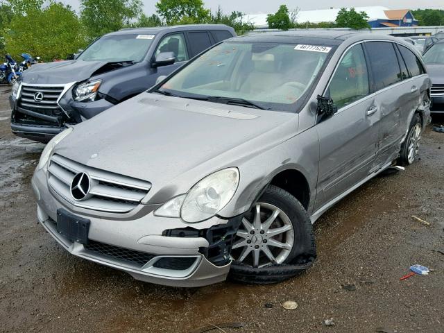 4JGCB65E67A038640 - 2007 MERCEDES-BENZ R 350 GRAY photo 2