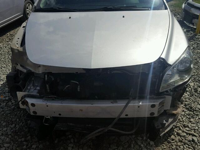 1G1ZC5E04CF251456 - 2012 CHEVROLET MALIBU 1LT SILVER photo 9