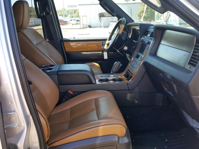 5LMJJ3J5XEEL03030 - 2014 LINCOLN NAVIGATOR 银色 照片 5