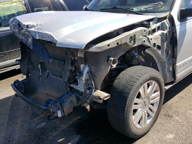 5LMJJ3J5XEEL03030 - 2014 LINCOLN NAVIGATOR 银色 照片 9