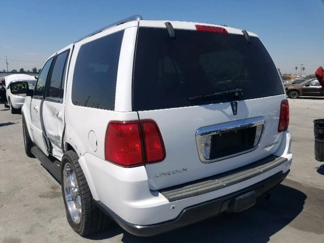 5LMFU27566LJ27296 - 2006 LINCOLN NAVIGATOR WHITE photo 3