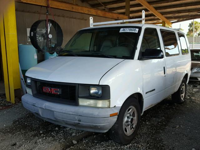 1GTDM19X43B513451 - 2003 GMC SAFARI XT WHITE photo 2