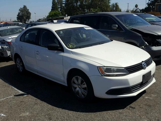 3VW2K7AJXBM391030 - 2011 VOLKSWAGEN JETTA BASE Սպիտակ լուսանկար 1