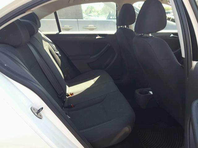 3VW2K7AJXBM391030 - 2011 VOLKSWAGEN JETTA BASE Սպիտակ լուսանկար 6