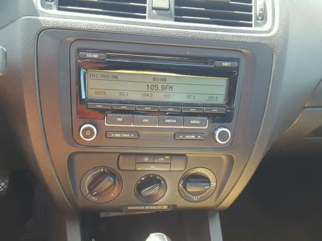 3VW2K7AJXBM391030 - 2011 VOLKSWAGEN JETTA BASE Սպիտակ լուսանկար 9