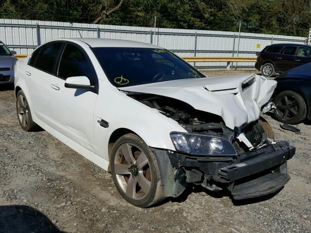 6G2EC57YX9L227902 - 2009 PONTIAC G8 GT WHITE photo 1