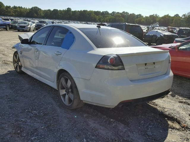 6G2EC57YX9L227902 - 2009 PONTIAC G8 GT WHITE photo 3