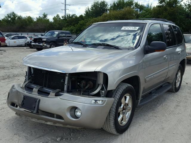 1GKDT13S222325126 - 2002 GMC ENVOY BEIGE photo 2