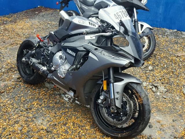 JYARN42E8GA000983 - 2016 YAMAHA YZFR1S GRAY photo 1