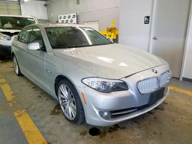 WBAFR9C54BC599768 - 2011 BMW 550 I SILVER photo 1