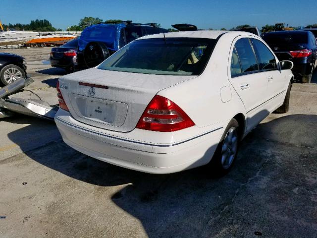 WDBRF61J63F301310 - 2003 MERCEDES-BENZ C 240 WHITE photo 4