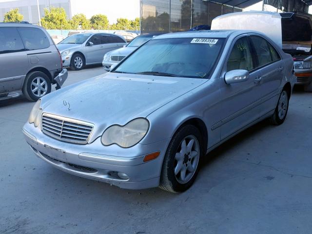 WDBRF61J93E014422 - 2003 MERCEDES-BENZ C 240 SILVER photo 2