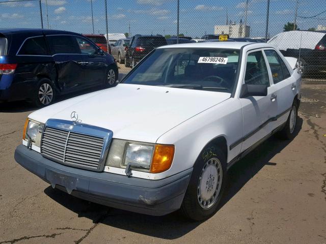 WDBEA30D6GA208023 - 1986 MERCEDES-BENZ 300 E WHITE photo 2