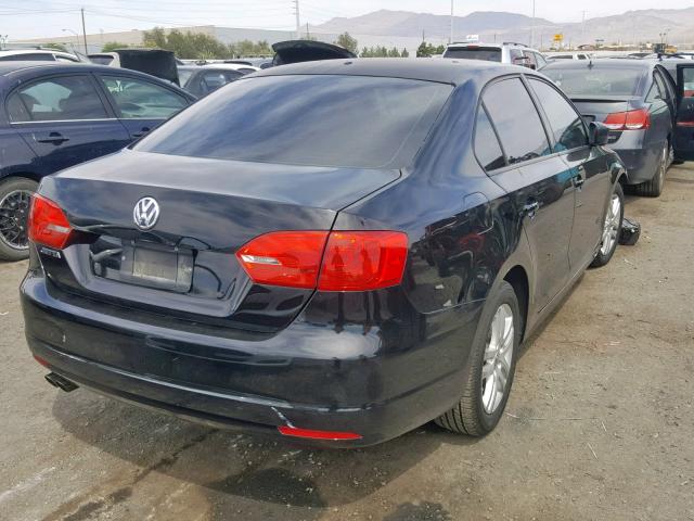 3VW2K7AJ1BM058473 - 2011 VOLKSWAGEN JETTA BASE BLACK photo 4