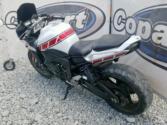 JYARN17E19A007428 - 2009 YAMAHA FZ1 S WHITE photo 3