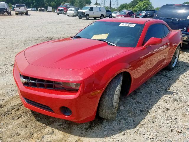 2G1FE1ED8B9195263 - 2011 CHEVROLET CAMARO LS RED photo 2