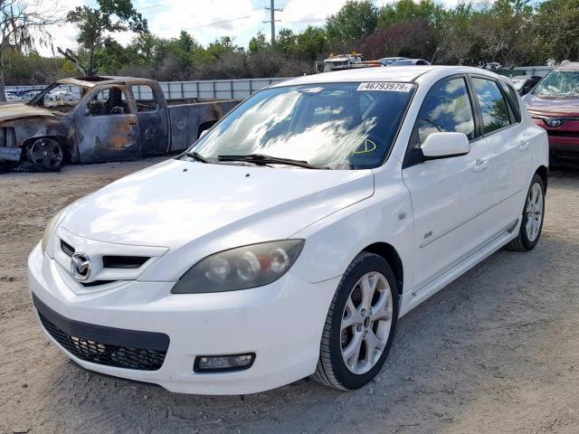 JM1BK343681869717 - 2008 MAZDA 3 HATCHBAC WHITE photo 2