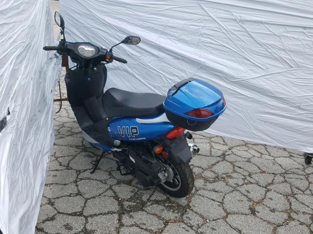 L9NTCGGD9K1020199 - 2019 OTHER SCOOTER TWO TONE photo 3