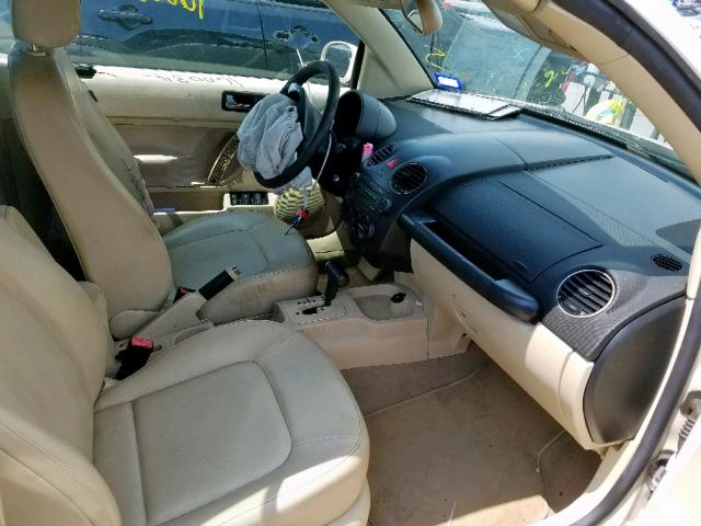 3VWRF31Y27M421623 - 2007 VOLKSWAGEN NEW BEETLE 奶油色 照片 5
